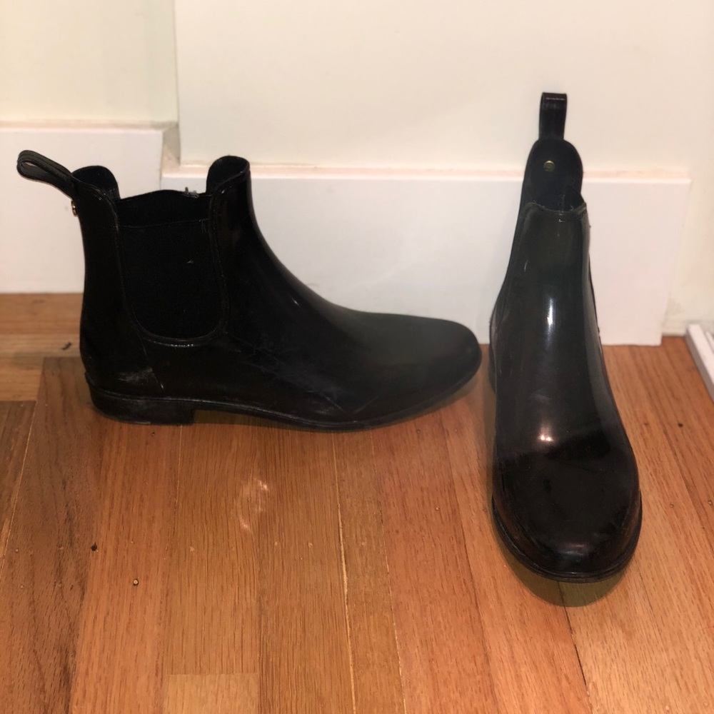 rain boots